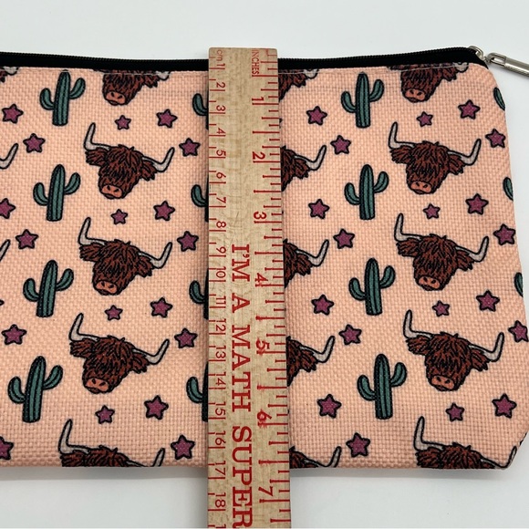 Highland Cow Zipper Pouch & Bag Charm  Keychain Gift Set New in Packaging - Picture 5 of 6